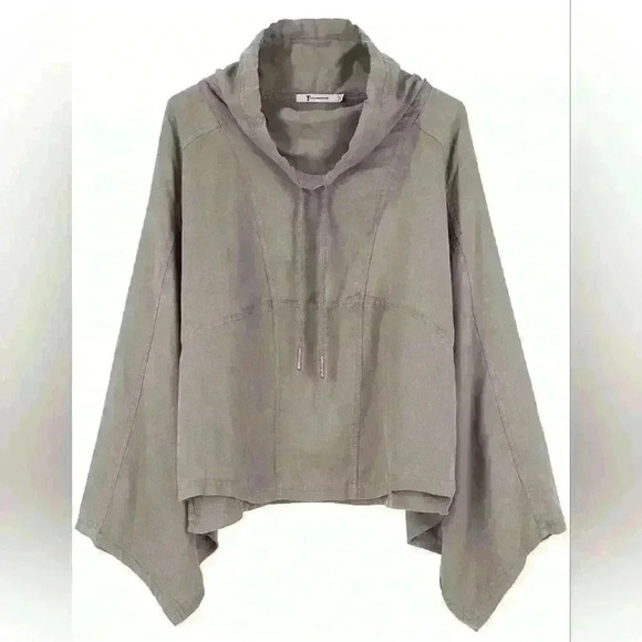 T by Alexander Wang Tops - T BY ALEXANDER WANGFunnel Neck Anorak Top
